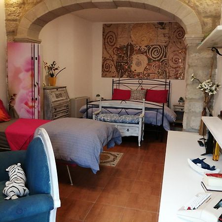 Tula Lughera B&B מראה חיצוני תמונה